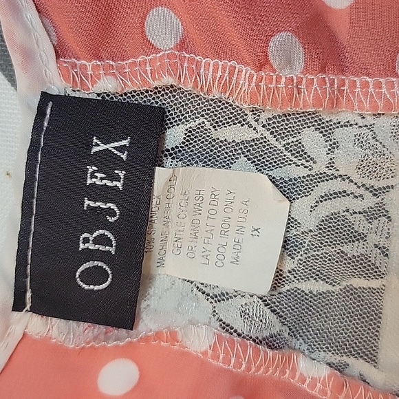 Light summer bright salmon with white polka dots tank - Picture 3 of 3